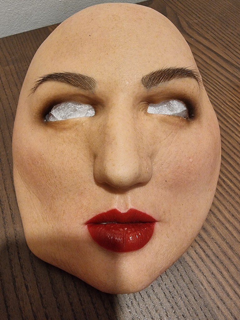 Taylor female silicone mask - new version 
