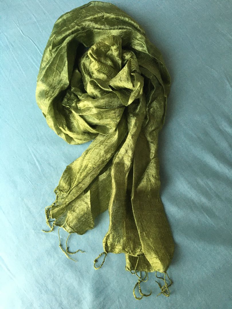 Gold silk shawl best sale