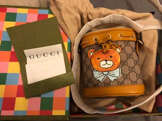 （分類：）位於 。 由 rabbearstore 提交（商品編號 1082767284，圖片 1）。簡介： 。