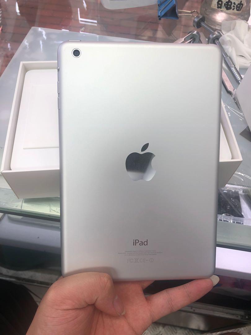 iPad mini （分類：平板電腦 - iPad）位於 Hong Kong。 由 ghost141 提交（商品編號 1082730591，圖片 2）。簡介： iPad mini 16GB 新淨，靚仔，有盒 有鋪頭，可以過來驗機。