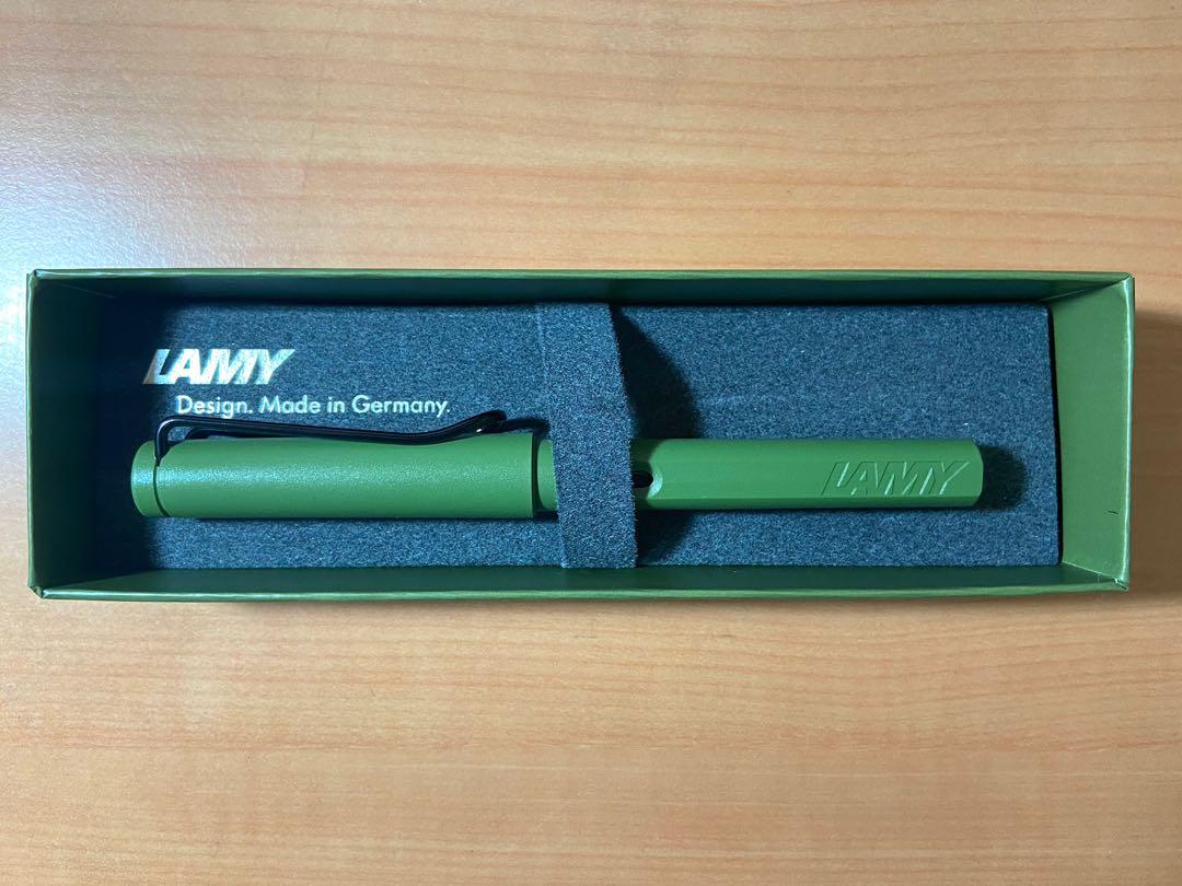 Lamy Safari Savannah Green Fountain Pen M Nib, Hobbies & Toys