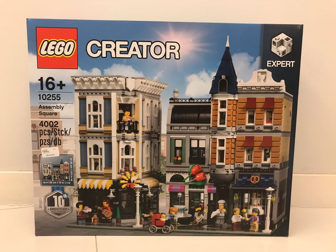LEGO 10255 Assembly Square, Hobbies 