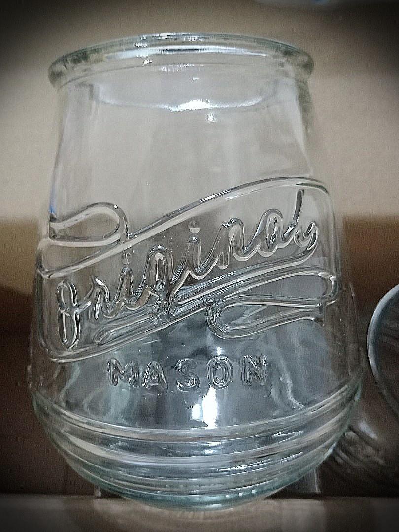 Mason glass (Category: Dinnerware & Cutlery) located in Quezon City. Submitted by essentialle.easter (Listing ID 1082757149, Image 3). Description: set of 4. 600ml mason glass no lid..