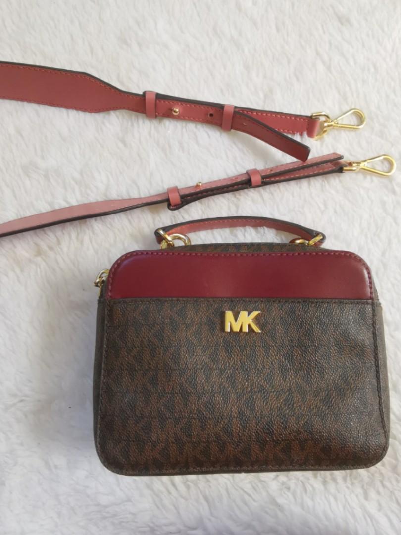 Mott mini logo hotsell and leather crossbody