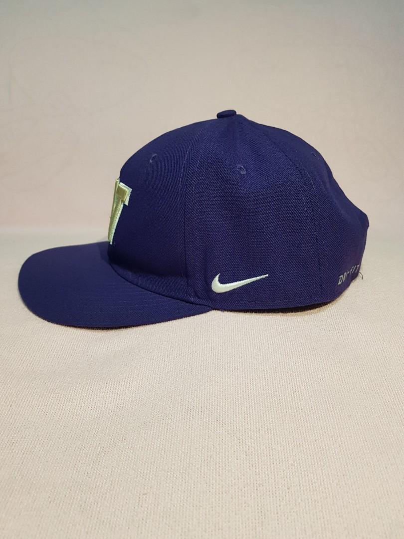 Nike online strap back