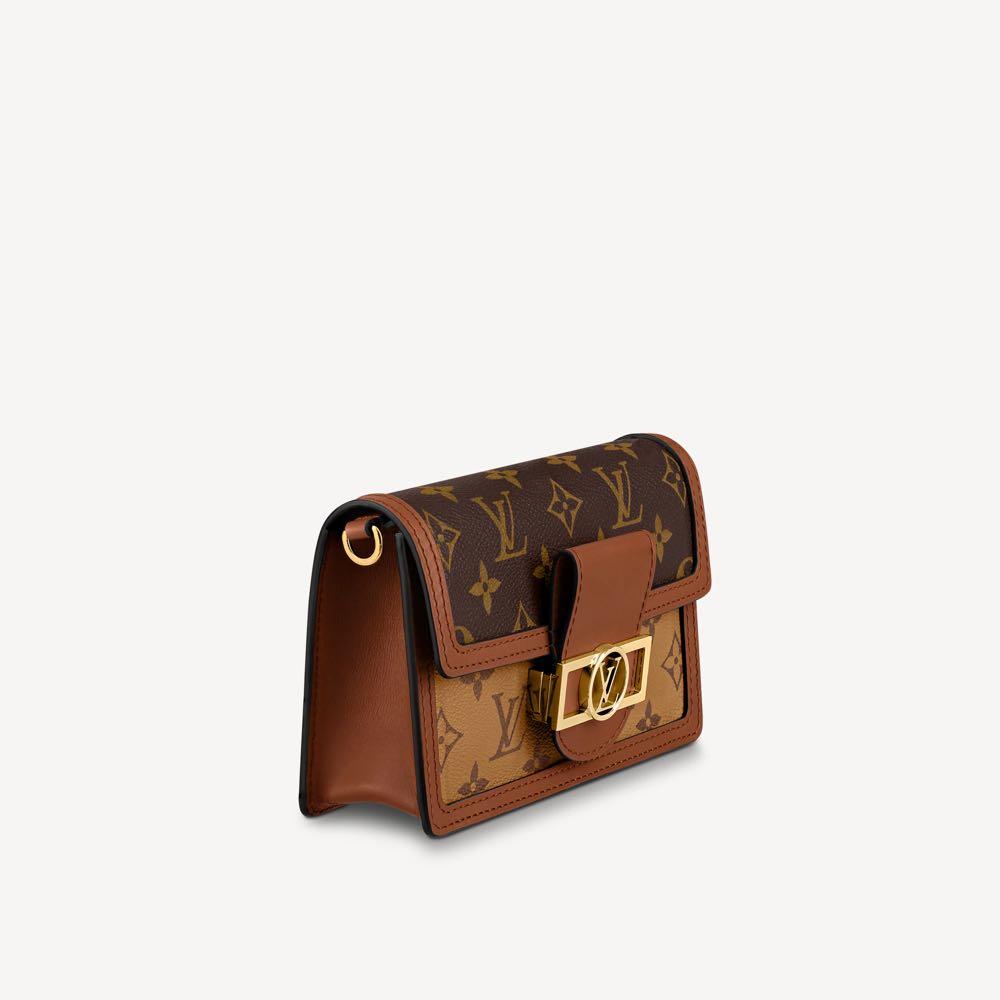 .com: Louis Vuitton Monogram Canvas Dauphine Chain Wallet Article:  M68746 : Clothing, Shoes & Jewelry