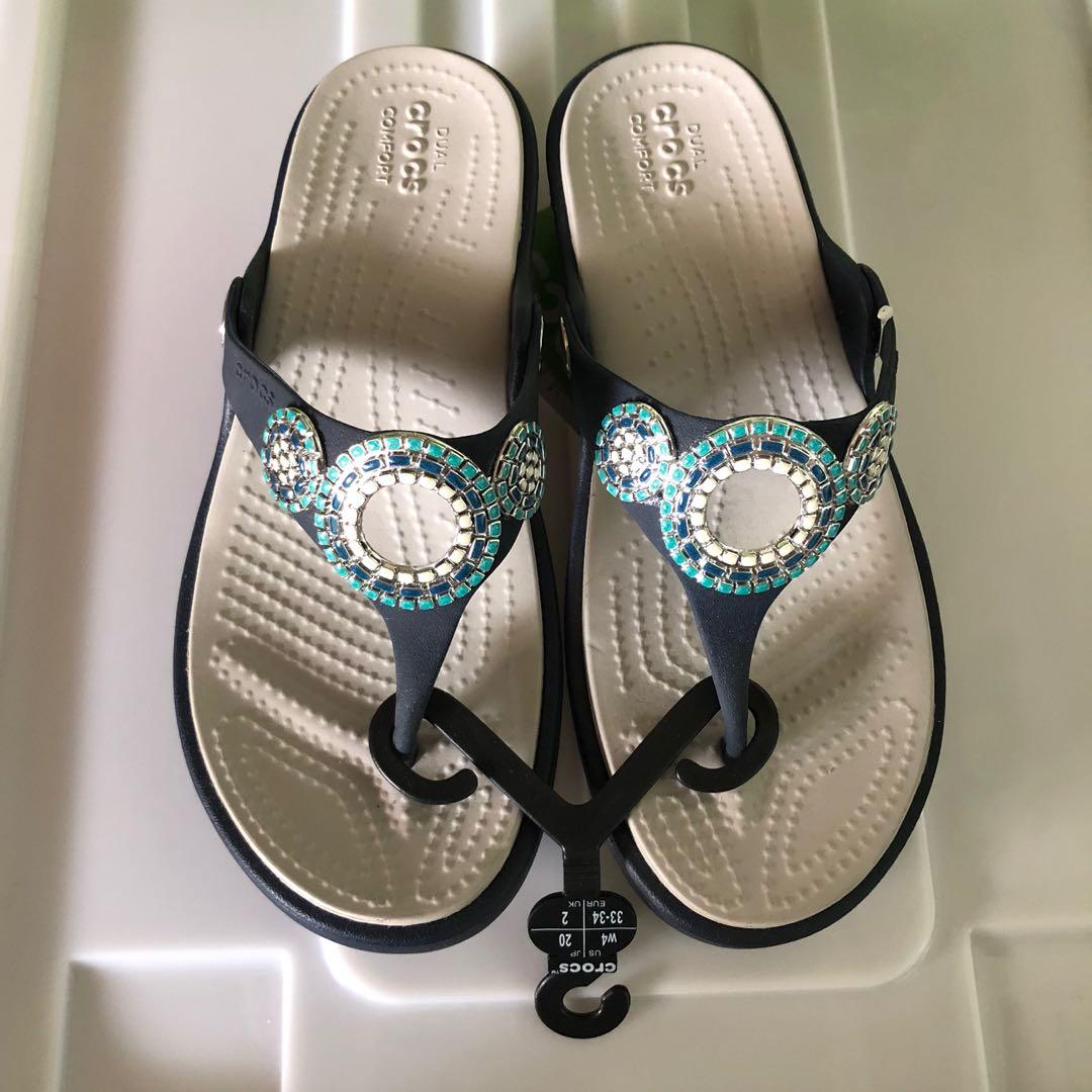 SALE Authentic Crocs Women s Sanrah Embellished Diamant Wedge Flips
