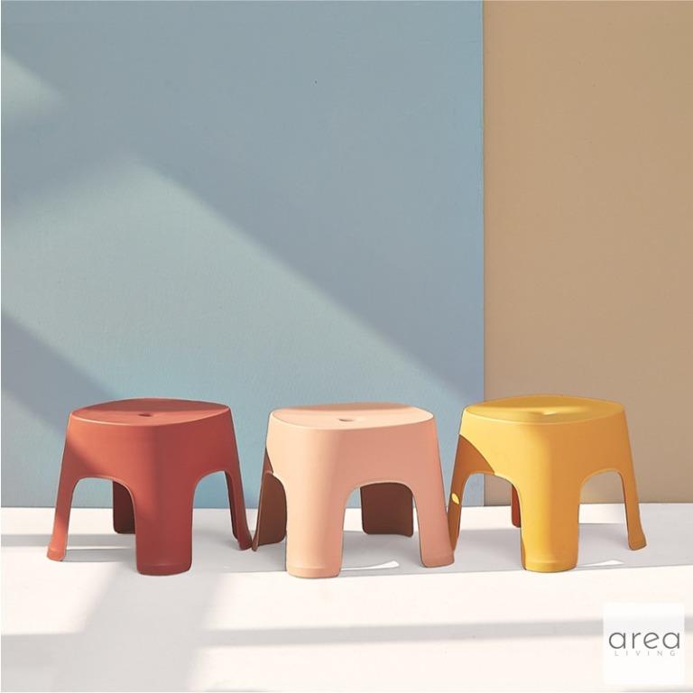 Small plastic hotsell stool for shower