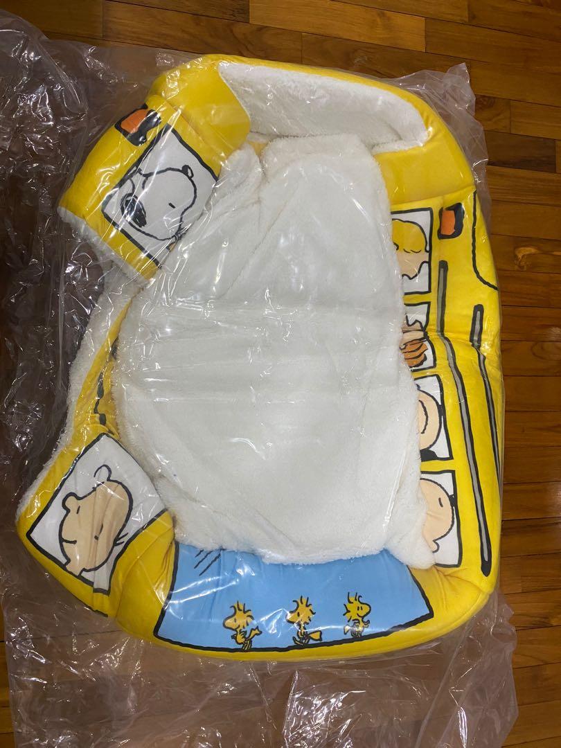 Snoopy peanuts dog bed, Pet Supplies, Homes & Other Pet Accessories on ...