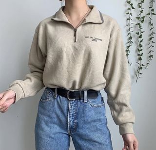 (Category: ) located in . Submitted by thriftgals (Listing ID 1082764145, Image 1). Description: .