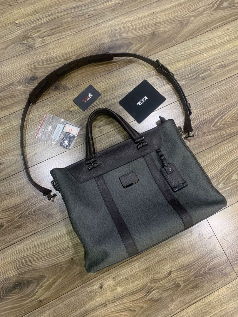 tumi astor briefcase