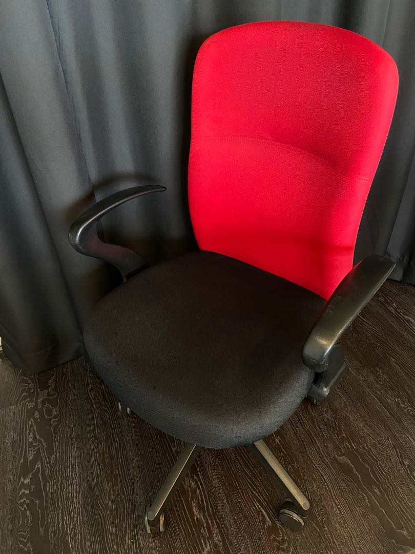 Used office chair (Benel), Furniture & Home Living, Furniture, Chairs on Carousell