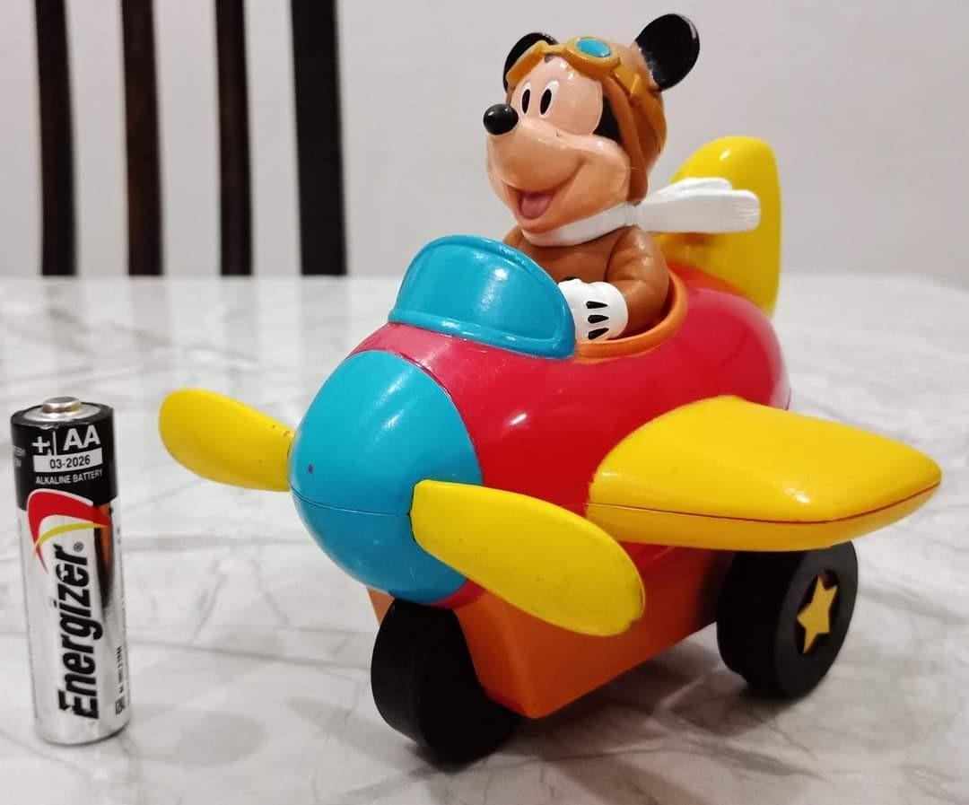 Mickey mouse outlet airplane toy