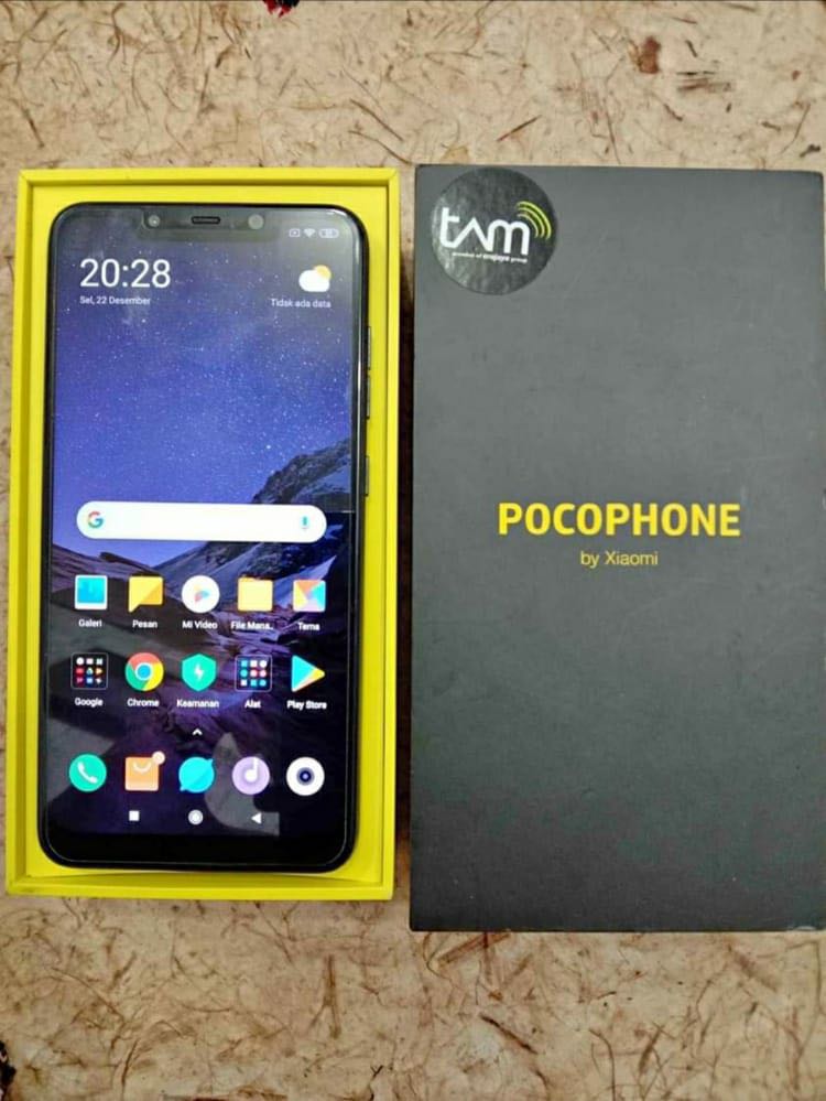 Pocophone F1 6GB 128GB ジャンク品