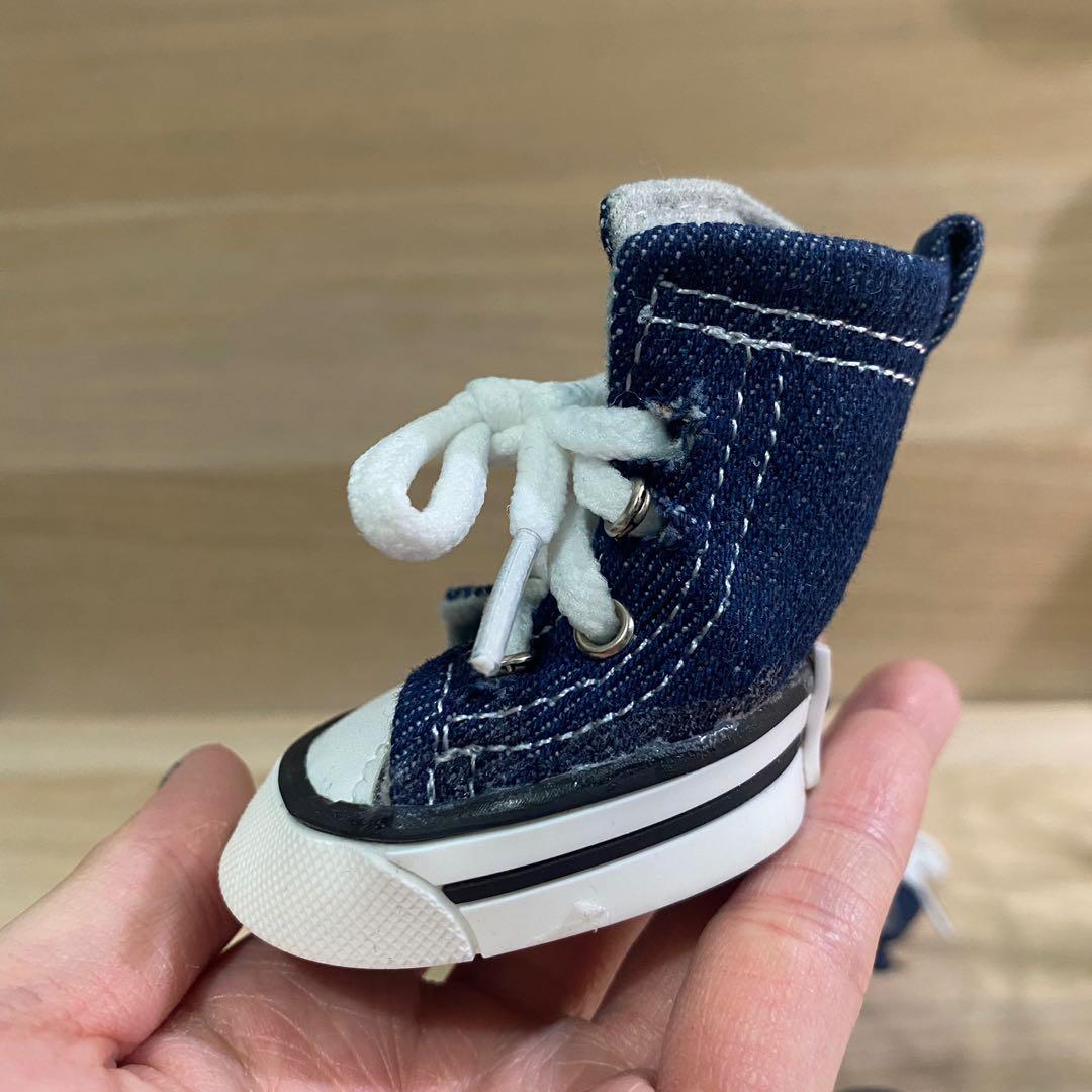 French top bulldog converse