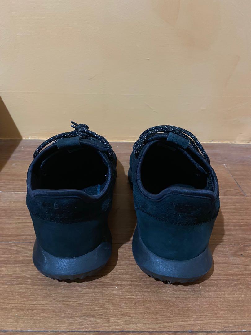 Adidas Tubular Black (Category: Sneakers) located in Pasig City. Submitted by betterthesecondtimearound (Listing ID 1082929333, Image 3). Description: Tubular Black 8.5/10 Size US 9.
