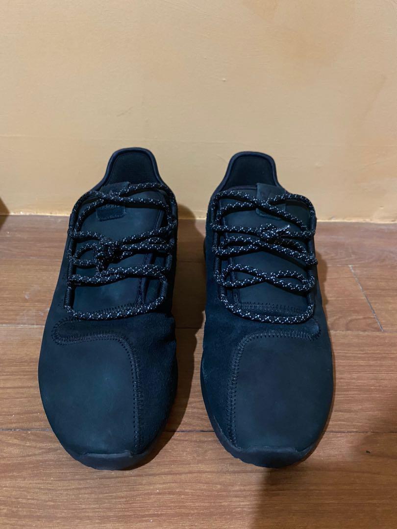 Adidas Tubular Black (Category: Sneakers) located in Pasig City. Submitted by betterthesecondtimearound (Listing ID 1082929333, Image 2). Description: Tubular Black 8.5/10 Size US 9.