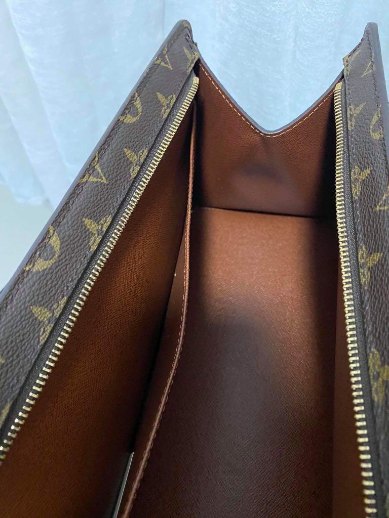 Louis Vuitton, Bags, Authentic Vintage Louis Vuitton Sac Triangle Hand  27583l22