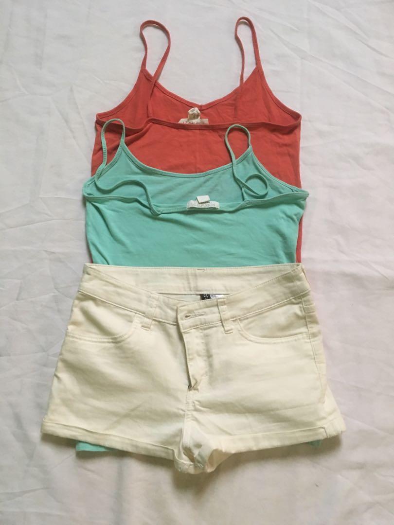 Take all Forever21 tops H&M short (Category: Sleeveless) located in Dagupan City. Submitted by downsizingthings (Listing ID 1082920442, Image 2). Description: Original not overuns Take all for 300 rfs: down sizing clothes .