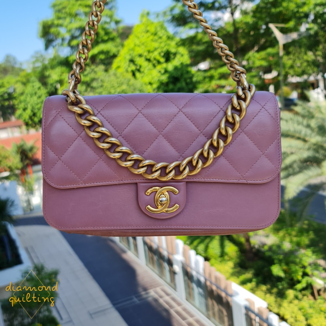 SOLD) Chanel Cosmopolite Straight Lined Flap Bag Small Quilted