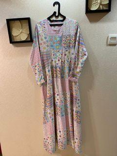 Dress motif pink