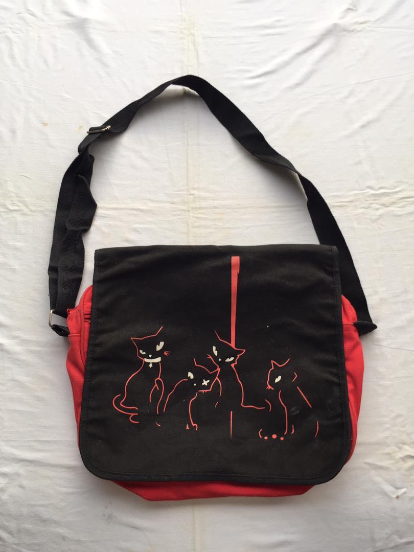 Emily the top strange messenger bag