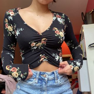 (Category: ) located in . Submitted by nafscloset (Listing ID 1082890468, Image 1). Description: .