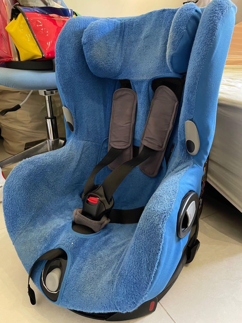 Factureerbaar escaleren commando Good Condition -Maxi Cosi Axiss Car seat with Blue Summer Cover, Babies &  Kids, Going Out, Car Seats on Carousell