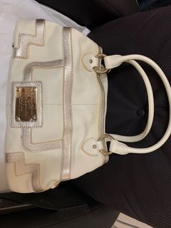 （分類：）位於 。 由 yan323 提交（商品編號 1082938875，圖片 1）。簡介： 。