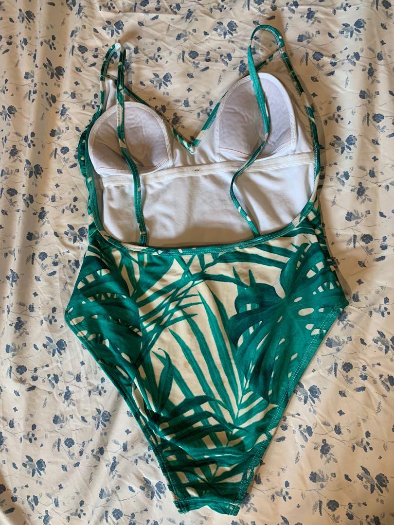 Leaf one piece (Category: Bikinis & Swimsuits) located in Makati City. Submitted by pclrecto (Listing ID 1082837002, Image 3). Description: - Used but not abused - Small to medium fit.