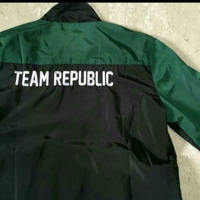 LF republic polytechnic jacket (Category: Sleeveless) located in Singapore. Submitted by gyoukaito (Listing ID 1082860587, Image 2). Description: IF HAVE PLS DM ME I REALLY WANT IT.