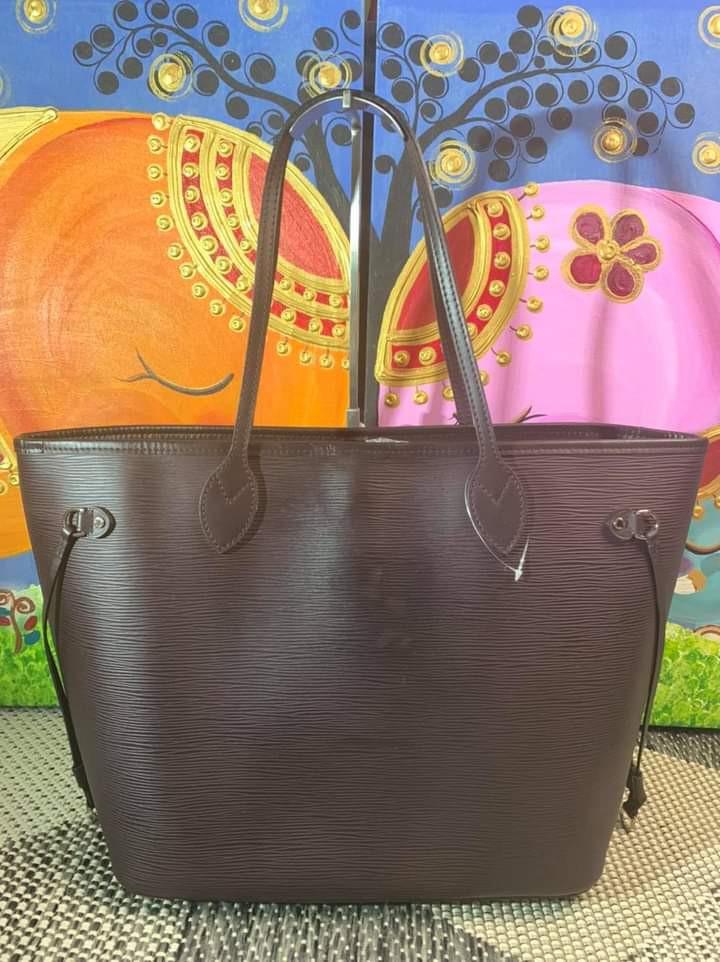 LV Neverful MM in Quetsche Epi (Category: Luxury Bags & Wallets) located in Manila. Submitted by bagislifeshop (Listing ID 1082971276, Image 2). Description: 8.5/10 condition with dustbag.