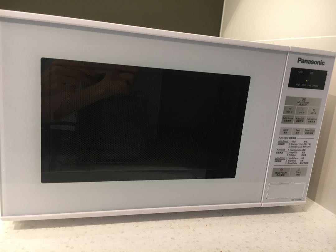 Microwave (Panasonic NNST253W), Home Appliances, Kitchenware on Carousell