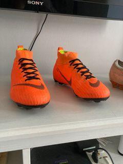 soccer boots for kids
