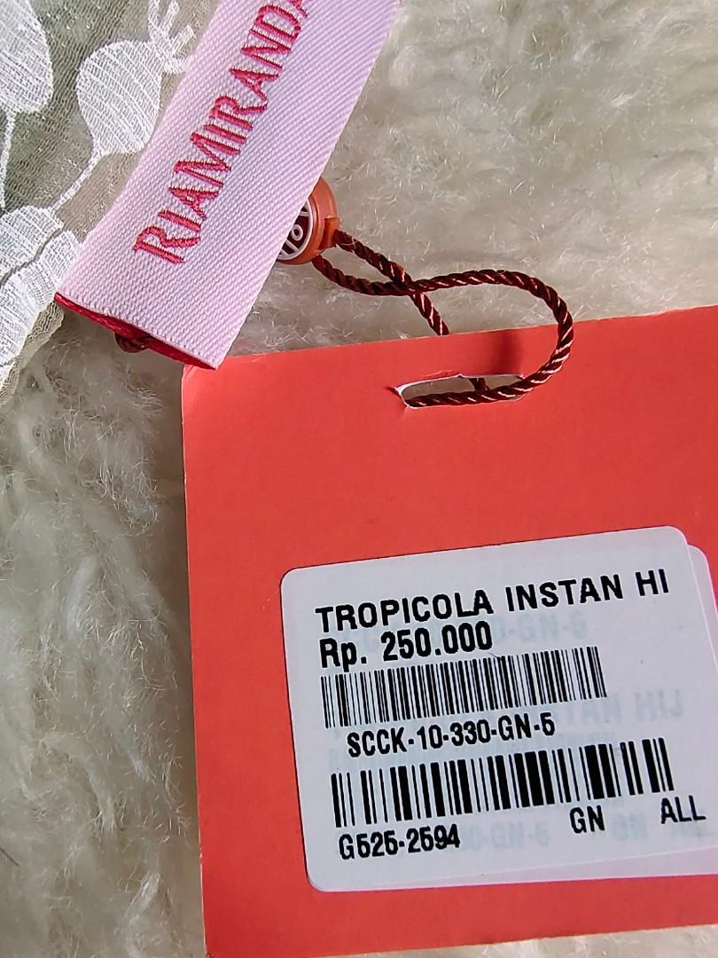 Ria Miranda Ceraloca, tropicola instan
