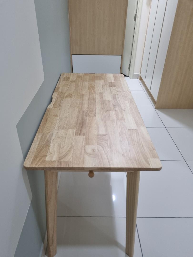 Solid rubberwood shop
