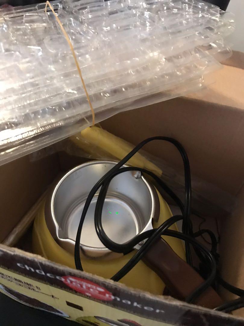 Sweet Chocolate Maker (Category: Bakeware) located in Navotas City. Submitted by mph_thrift (Listing ID 1082898288, Image 3). Description: unused 110v.