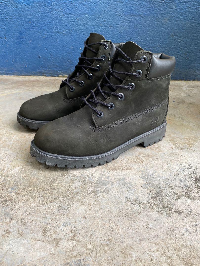 Triple top black timberlands