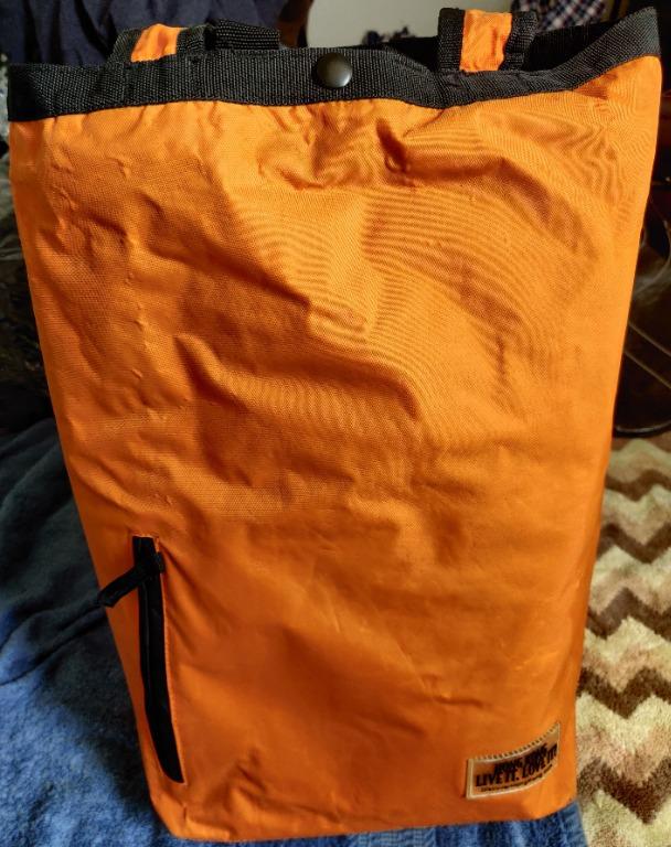 Tote backpack (Category: Backpacks) located in Quezon City. Submitted by ryuko.matoi (Listing ID 1082911129, Image 1). Description: Tote backpack No issues No tear All zippers are working No trade/swaps No reservation MOP - BPI.