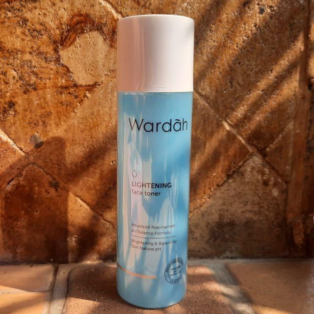 Wardah Face Toner Lightening Kesehatan Kecantikan Kulit Sabun Tubuh Di Carousell