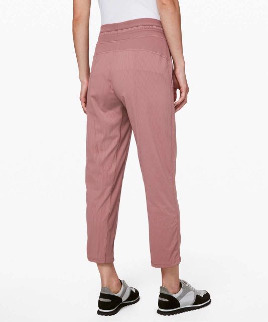 lululemon dance studio crop