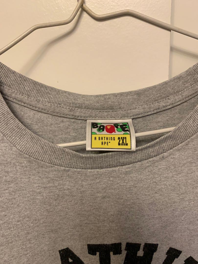 A Bathing Ape （分類：T-shirt、恤衫、有領衫）位於 Hong Kong。 由 yaukime 提交（商品編號 1083175896，圖片 3）。簡介： 心口ape logo係毛毛質地。