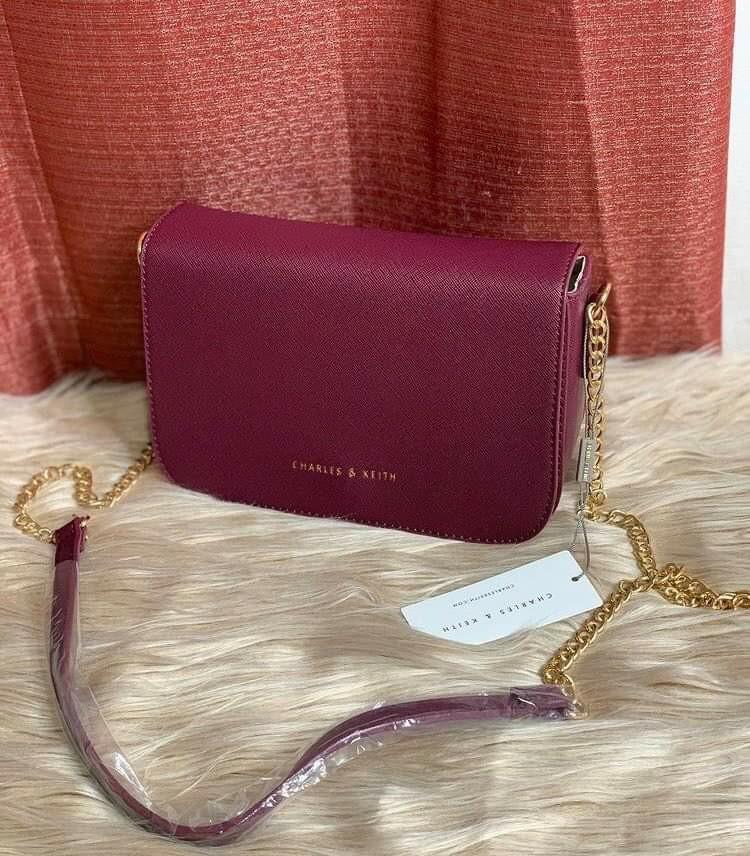 Charles and keith hotsell maroon sling bag