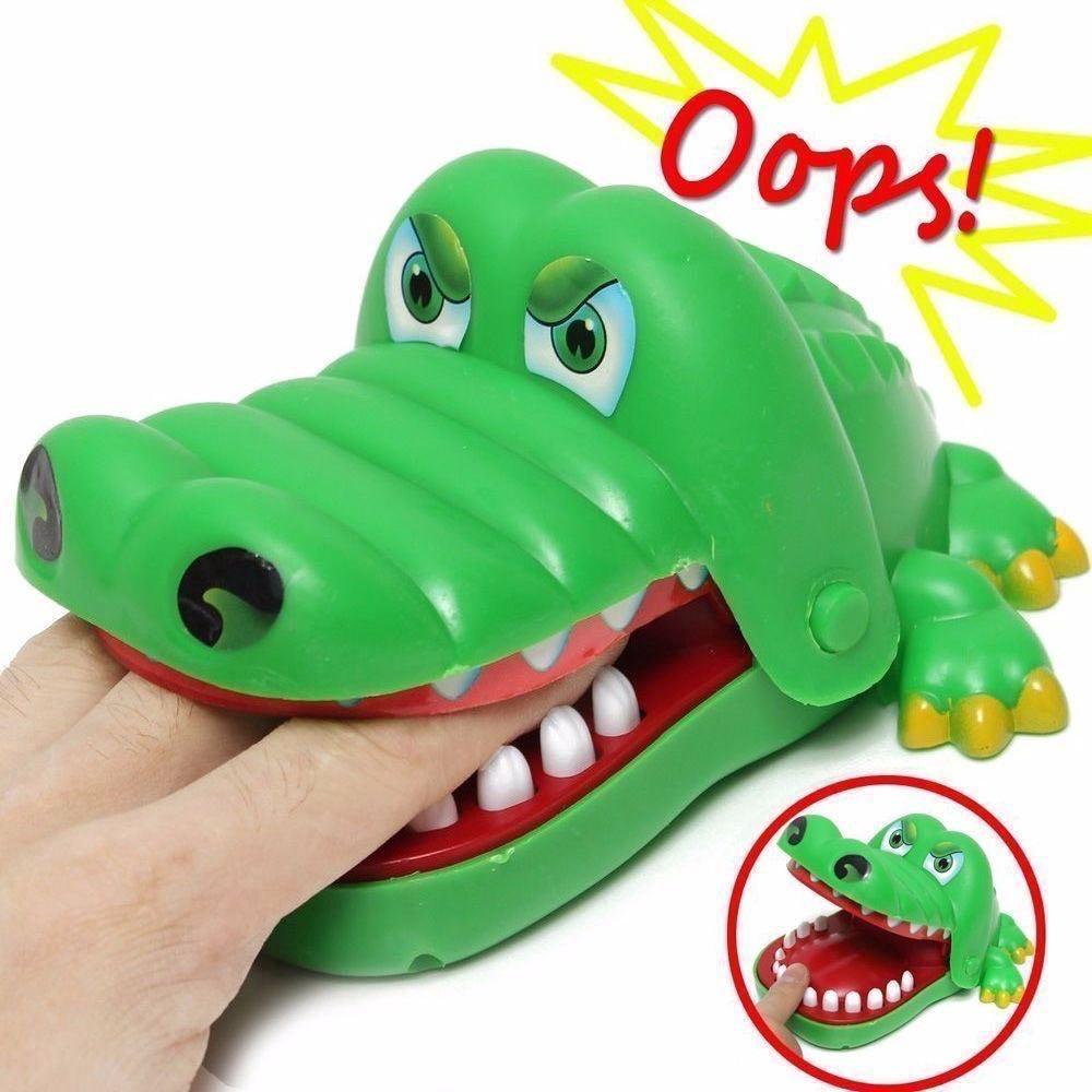 Biting deals crocodile toy