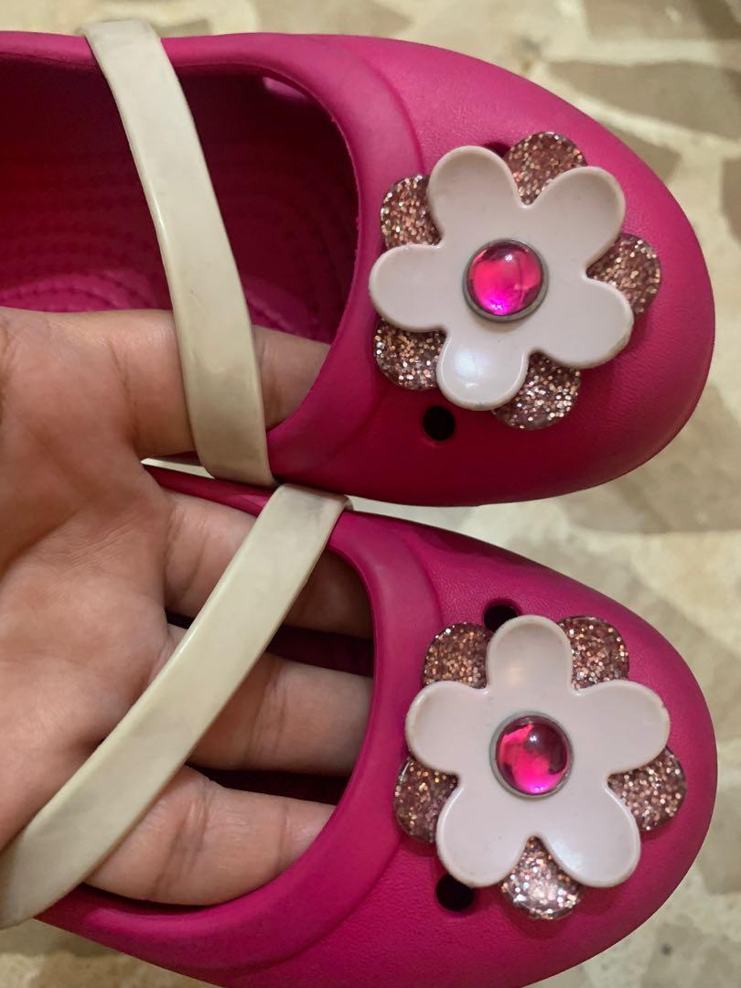 Lina charm crocs hot sale