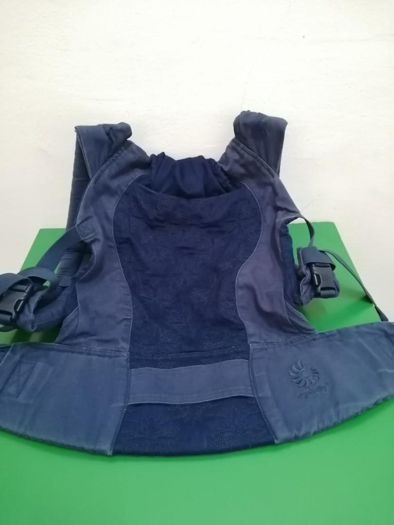 Ergobaby cheap blue lotus