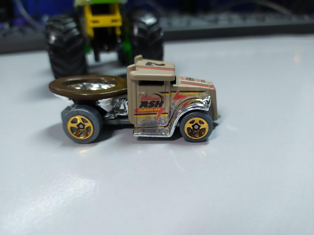 Hot wheels gotta go chase car hotsell