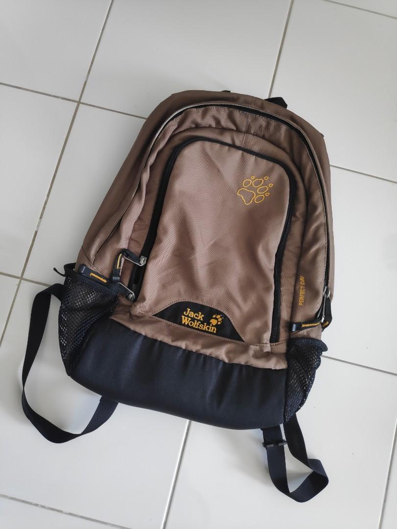 Jack Wolfskin Perfect Day Backpack Like New Men s Fashion Bags