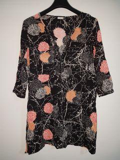 Jacqueline de Yong JDY Floral Print Black Tunic Dress with Chest Pockets