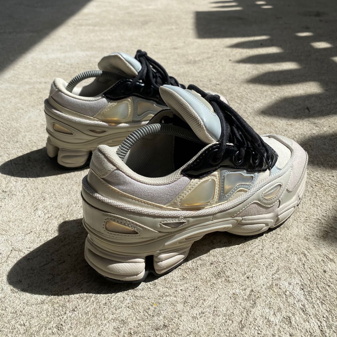 Raf simons hotsell ozweego 3 cream